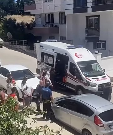 Damat üç kişiyi bıçaklayıp kaçtı! 