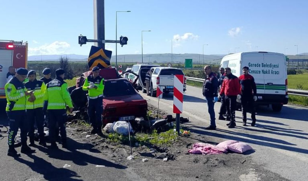 Feci kaza: Karı koca öldü kız çocuğu ağır yaralı