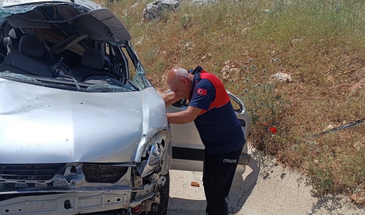 Hafif ticari araç takla attı: 1 ölü 1 yaralı