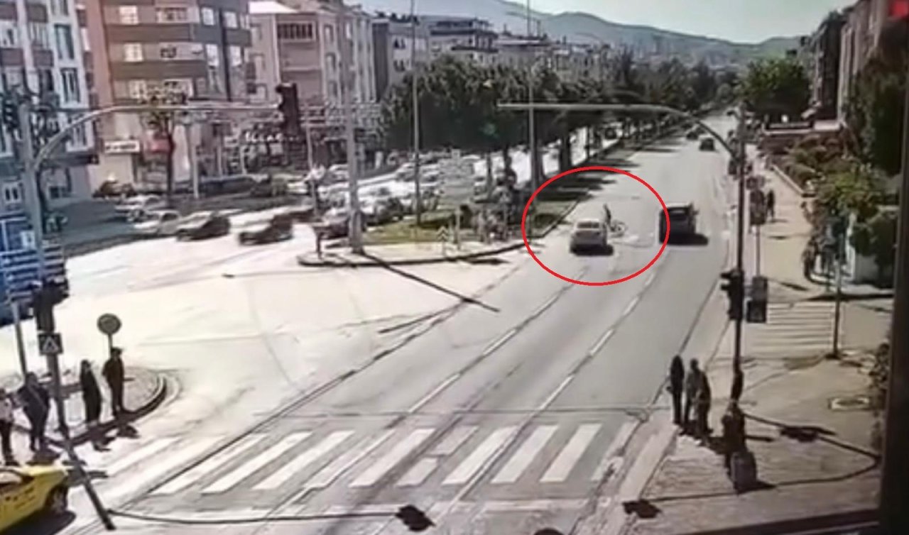 12 Yaşındaki çocuğun hayatını kaybettiği feci kaza kamerada