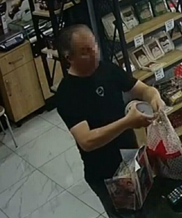DMD hastası İsa Berat’ın bağış kumbaraları çalındı