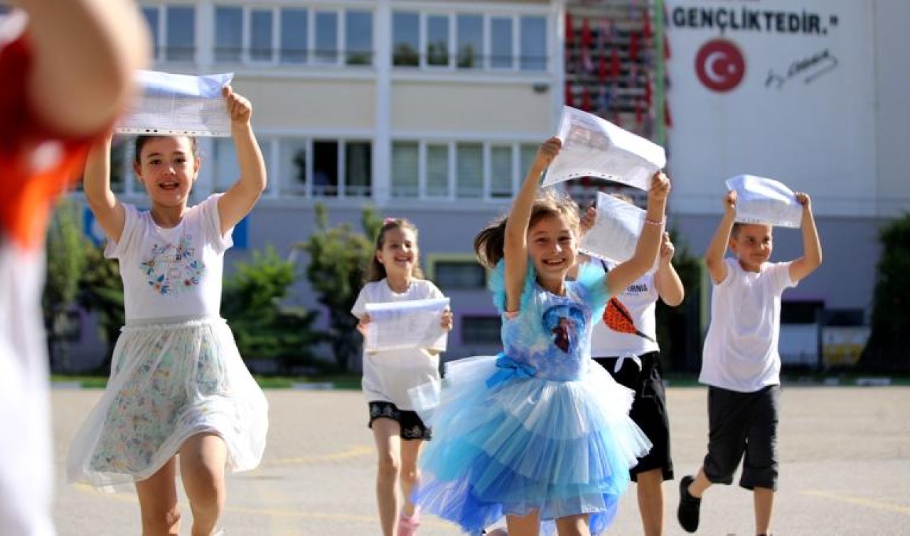 Okullarda son ders zili bugün çalıyor