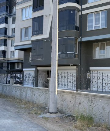 5. kattan düşen kadın hayatını kaybetti