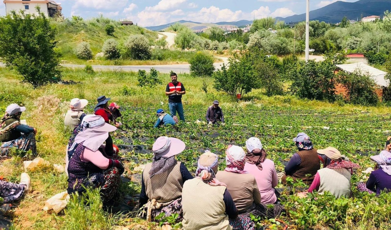 Konya’da Bağımlılıkla Mücadele Eğitimi! Kadınlara Farkındalık Semineri Verildi