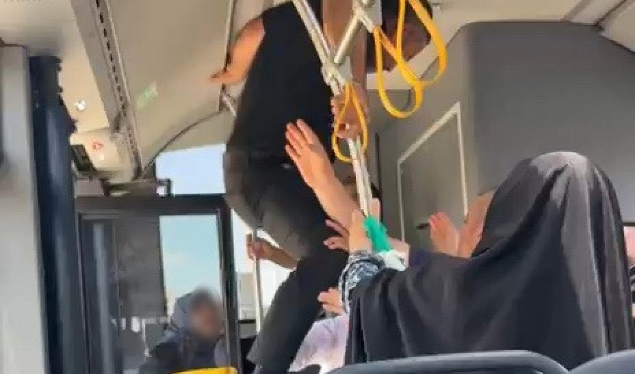 Otobüste tekmeli yumruklu kavga