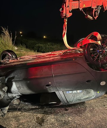Sulama kanalına düşen otomobilin sürücüsü öldü