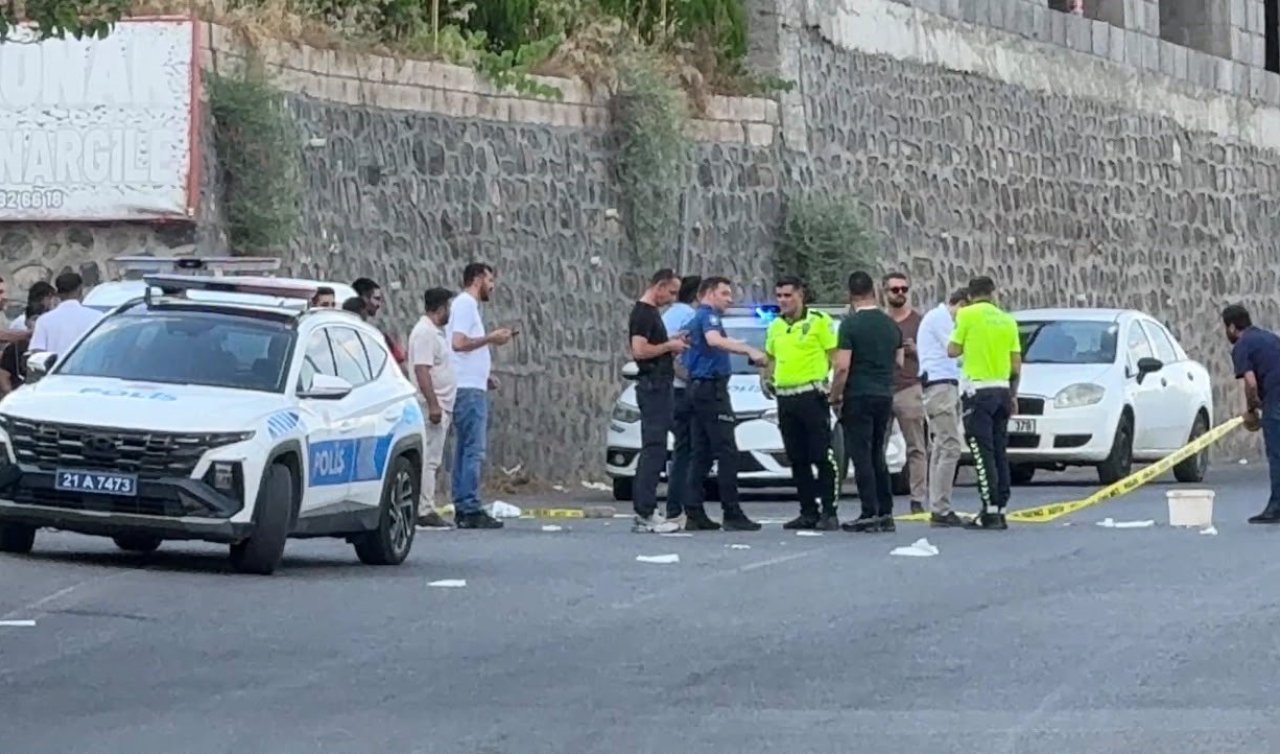 Seyir halindeki araca silahlı saldırı: 1 ağır yaralı