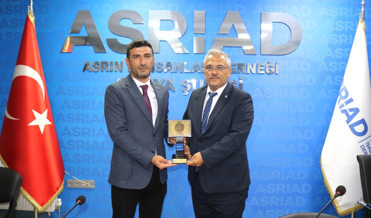 ASRİAD Konya’da iş dünyası ve MHP yönetimi bir araya geldi