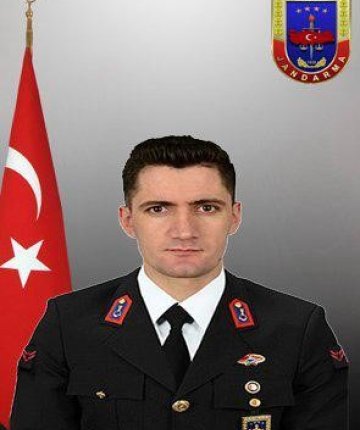 Halı saha maçında kalp krizi geçiren jandarma hayatını kaybetti