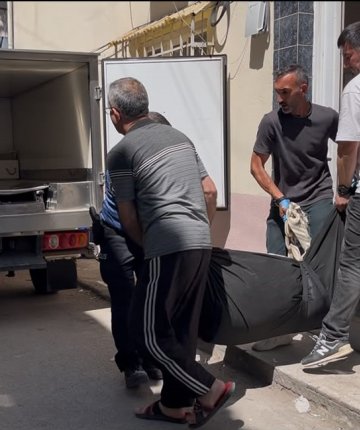 Merdivenlerde can verdi! Acılı annenin feryadı yürekleri dağladı