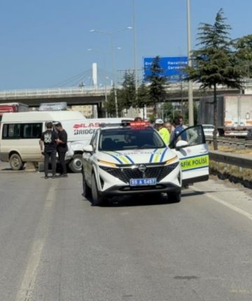 Hamile eşini hastaneye götürürken kaza yapan araca çarptı: 3 yaralı