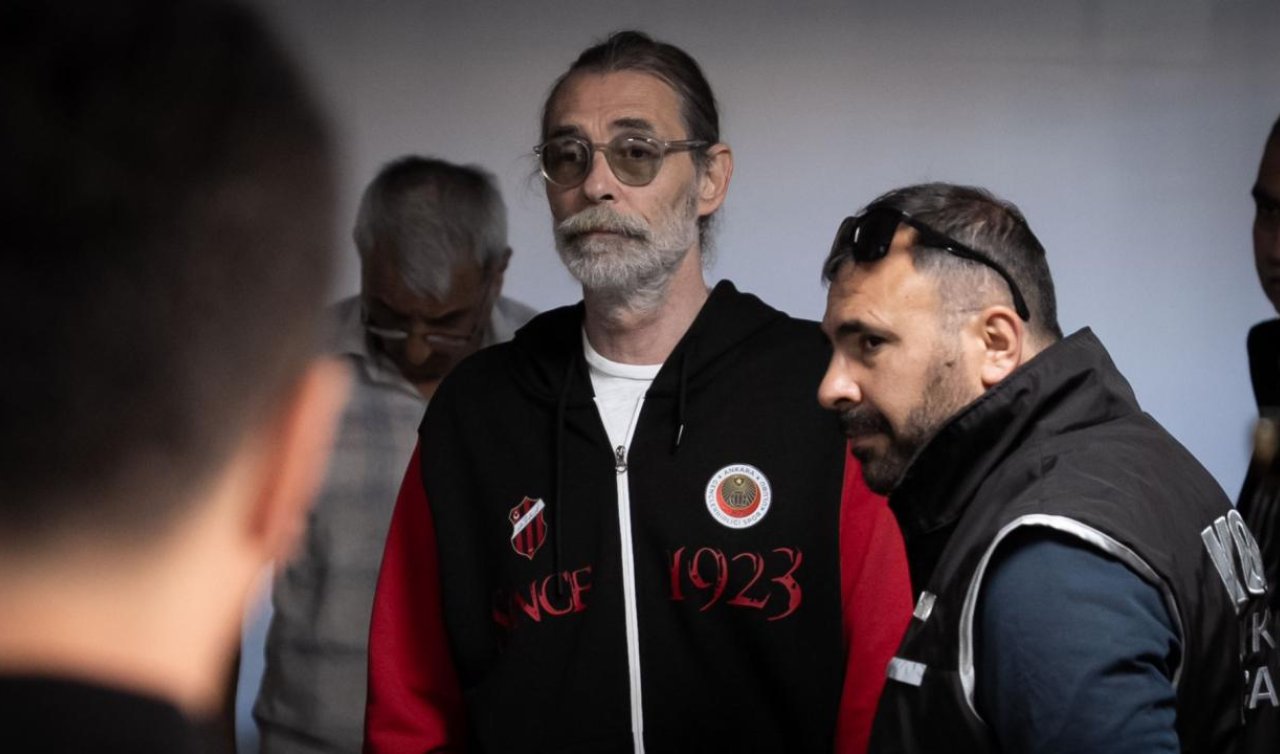 Erdal Beşikçioğlu Etimesgut Belediye Başkanlığından uzaklaştırıldı