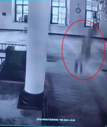 Çocukların camideki iddialaşması ucuz atlatıldı: Caminin ikinci katından atlayan çocuk hafif yaralandı